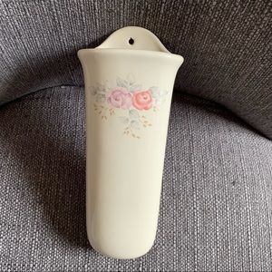 Vintage Pfaltzgraff wall vase floral cottagecore